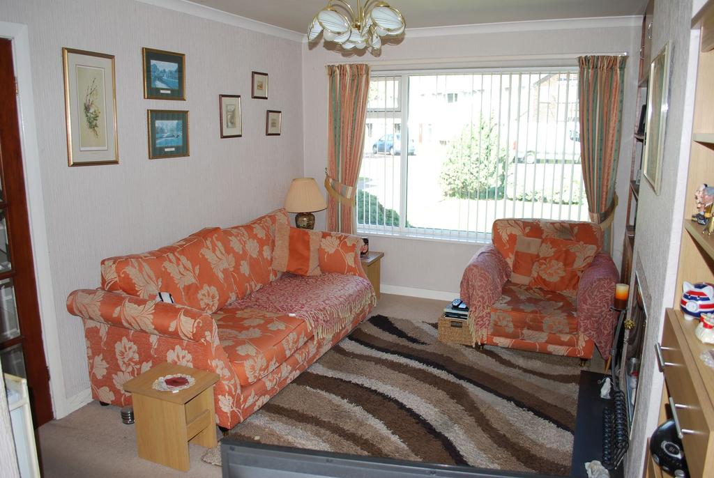 Hendon Gardens, Jarrow, Tyne and Wear, NE32 4LW 3 bed semidetached
