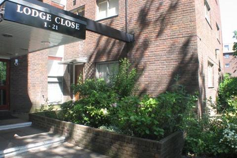 1 bedroom flat for sale, Lodge Close, Canons Drive, Edgware, HA8