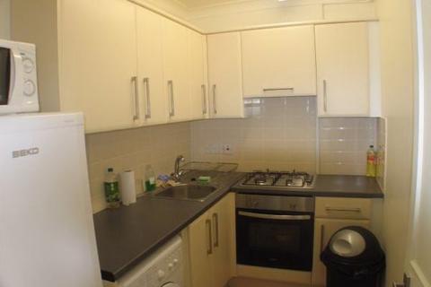 1 bedroom flat for sale, Lodge Close, Canons Drive, Edgware, HA8