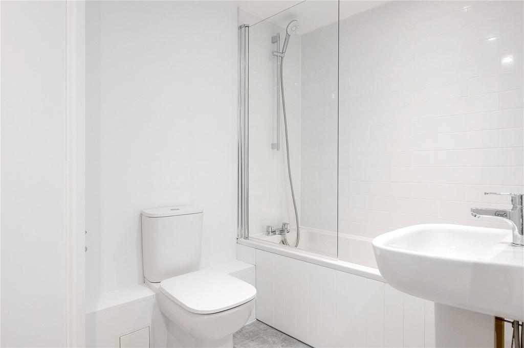 En Suite Bathroom
