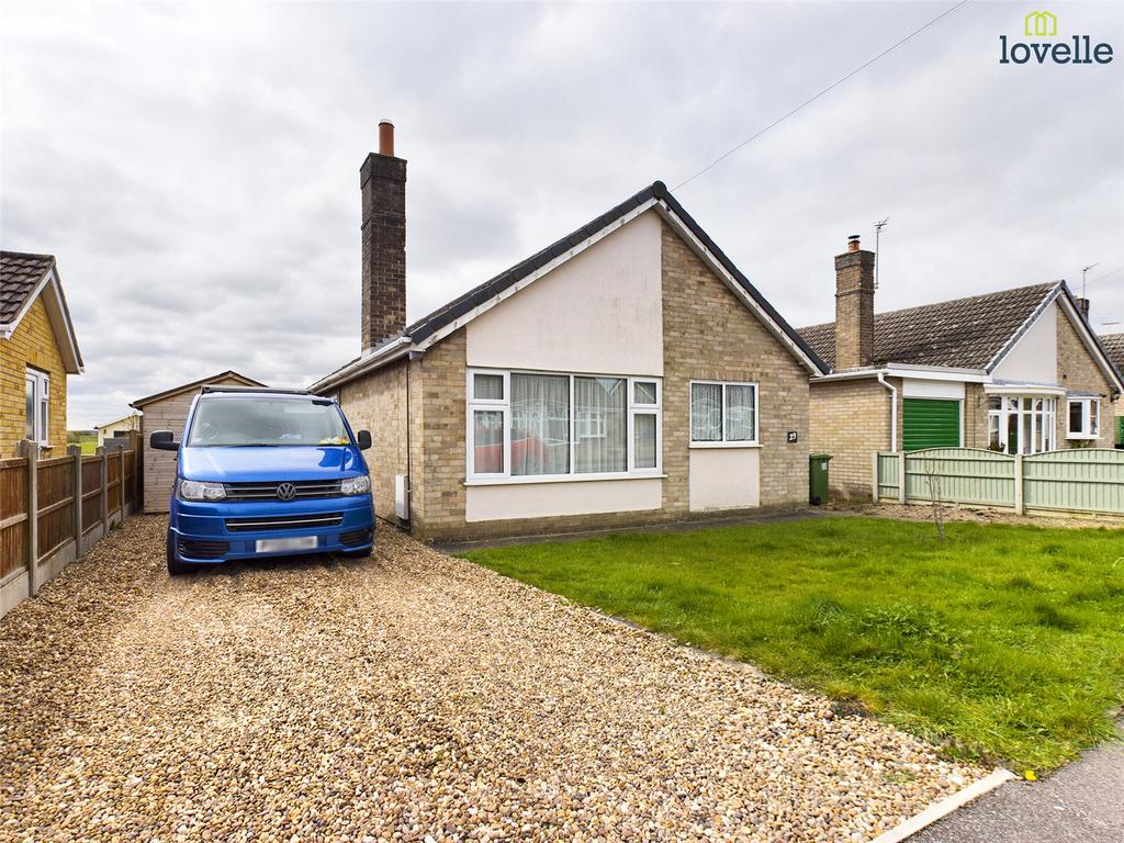 Ferryside Gardens, Fiskerton, LN3 2 bed bungalow £200,000
