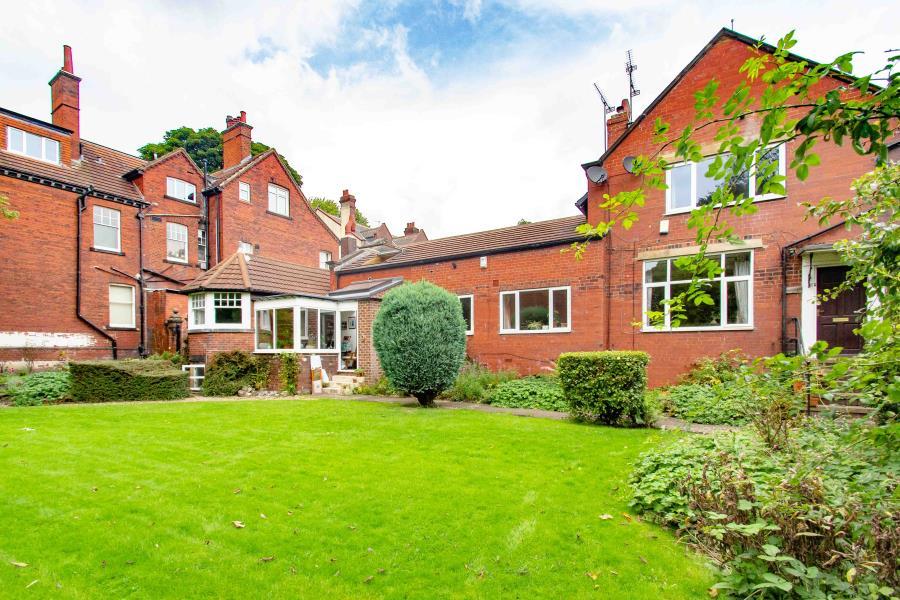 NORTH GRANGE ROAD, HEADINGLEY, LEEDS... 1 bed apartment £795 pcm (£