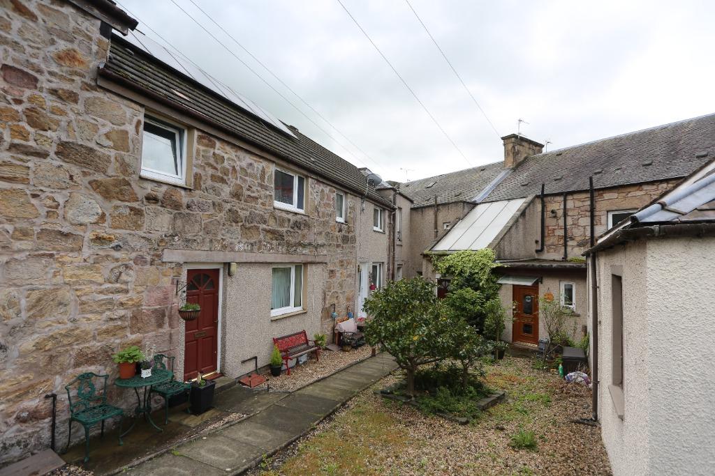 Primrose Court, Tillicoultry, Clackmannanshire, FK13 1 bed flat £450