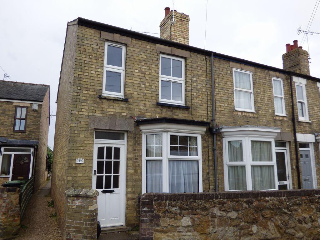 Hills Lane, ELY, Cambridgeshire, CB6 2 bed end of terrace house £900