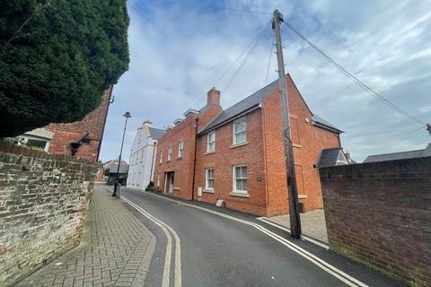 2 bedroom terraced house to rent, Ringwood