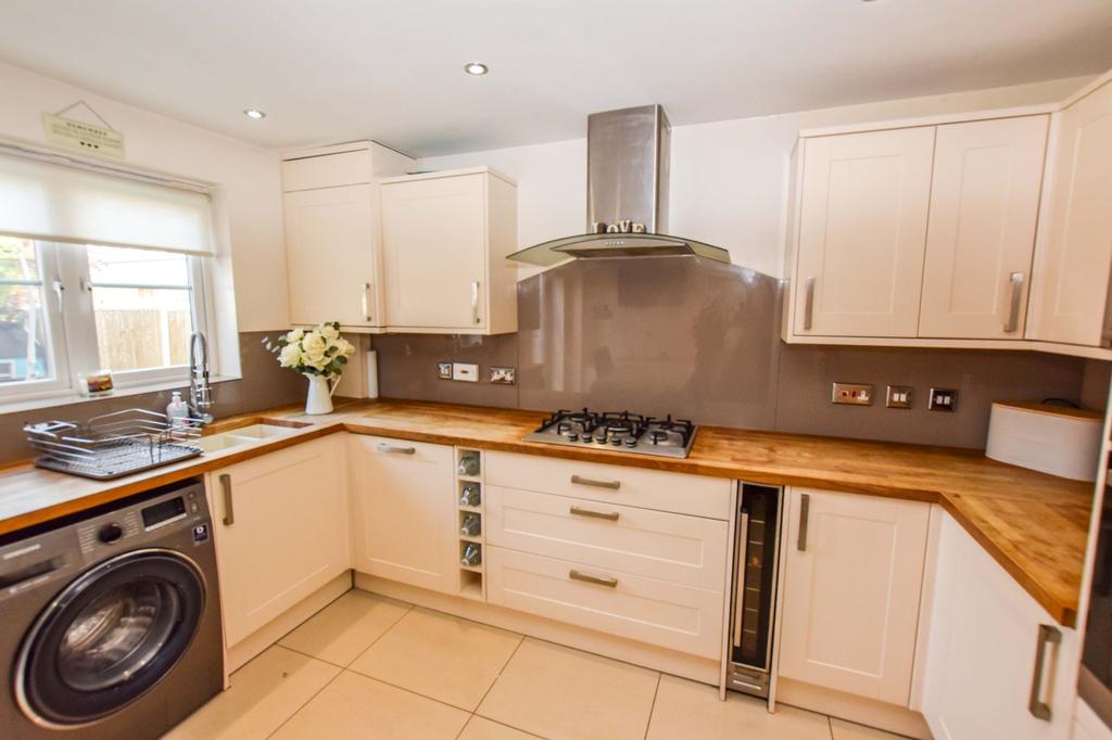 Great Oak Square, Mobberley, Knutsford, WA16 4 bed house £1,400 pcm