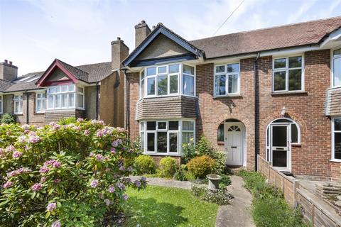 3 bedroom semi-detached house for sale - Broyle Road, Chichester, PO19