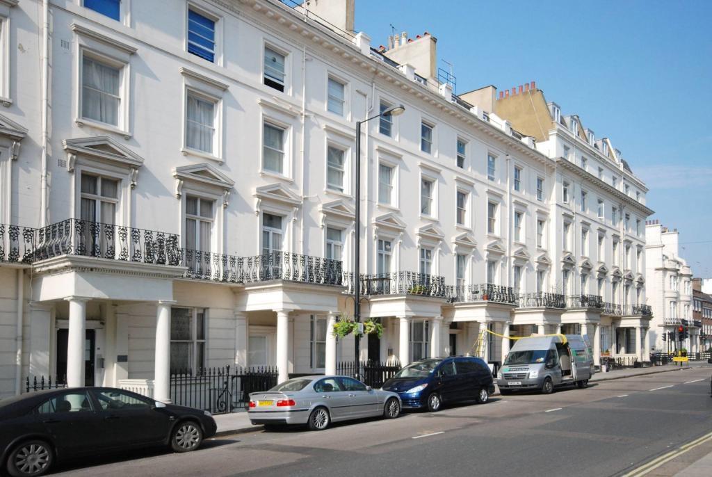 Westbourne Crescent, Bayswater, W2 1 bed flat - £1,647 pcm (£380 pw)