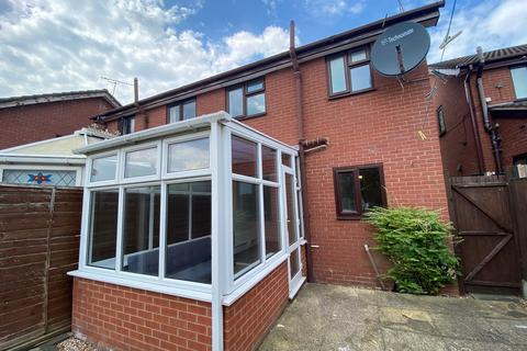 3 bedroom semi-detached house to rent, Queen Street, Crewe