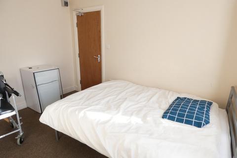 1 bedroom in a house share to rent, Mount Road, Hayes