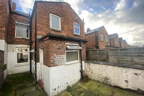 2 bedroom terraced house to rent, West Street, Crewe