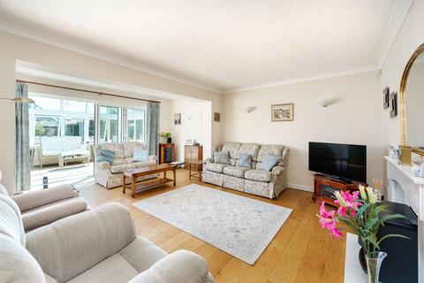 3 bedroom bungalow for sale, Mill Road Avenue, Angmering, Littlehampton, West Sussex, BN16