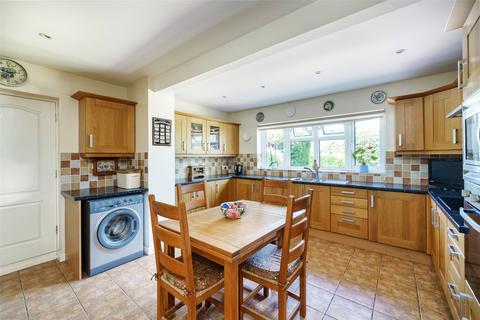 3 bedroom bungalow for sale, Mill Road Avenue, Angmering, Littlehampton, West Sussex, BN16