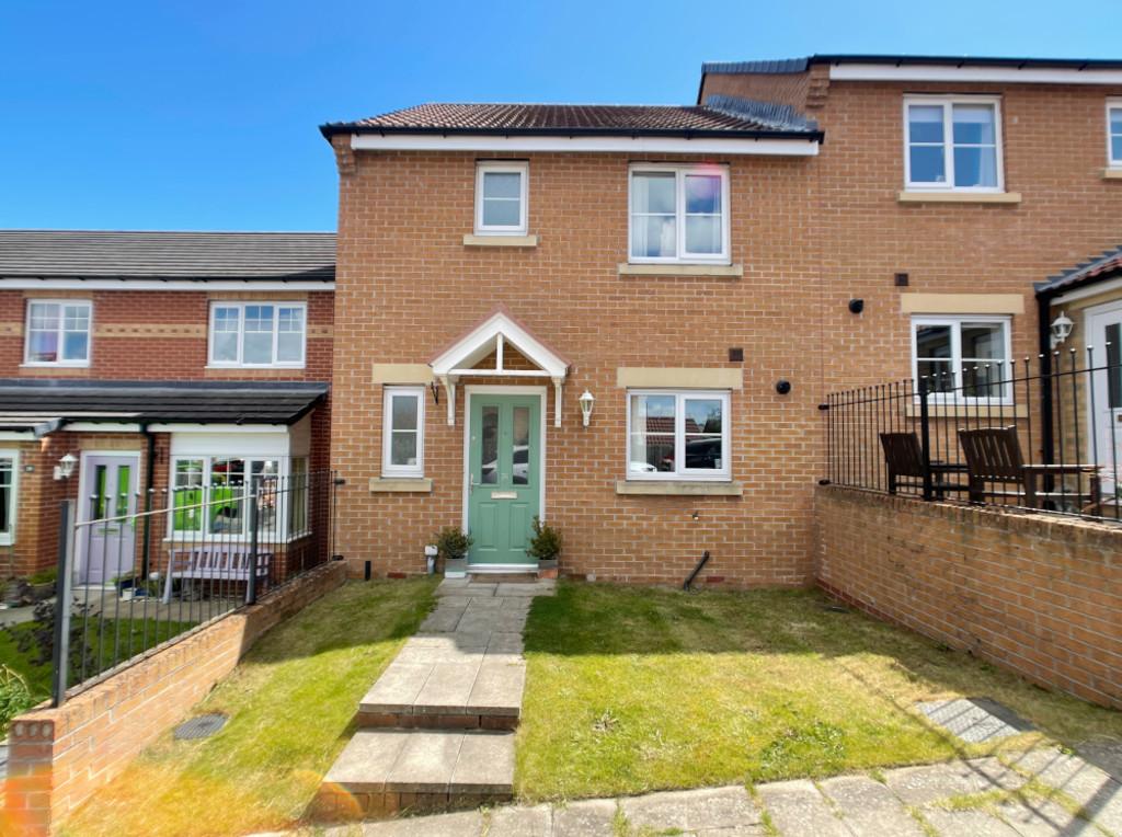 Cloverhill Court, Stanley 3 bed semidetached house £149,950