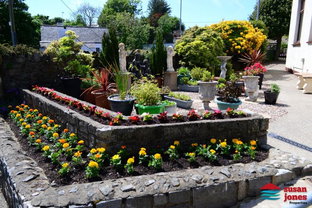 Front garden