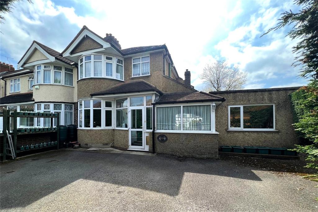 Croydon Road, Beddington, CR0 3 Bed Semi-detached House For Sale - £600,000