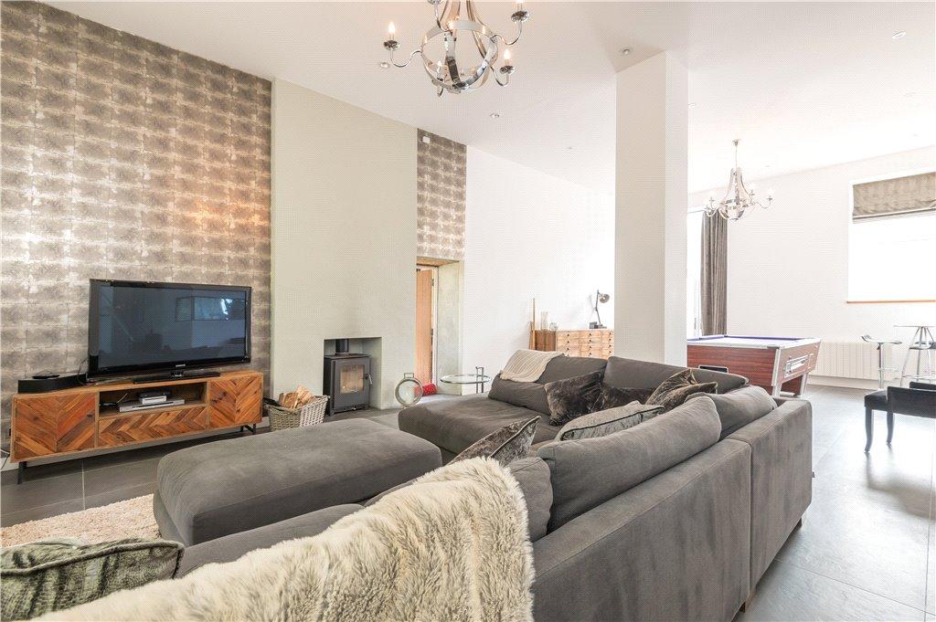 Entertaining Space