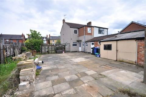 77 King Edward Road, Thorne, Doncaster, DN8 4DE