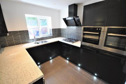 15 Tower Gardens, Hatfield, Doncaster, DN7 6HR