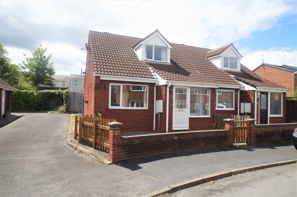 Grinstead Way, Carrville 2 bed semidetached house £695 pcm (£160 pw)