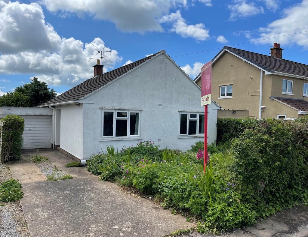 South Meadows, Wrington 2 bed detached bungalow £299,950