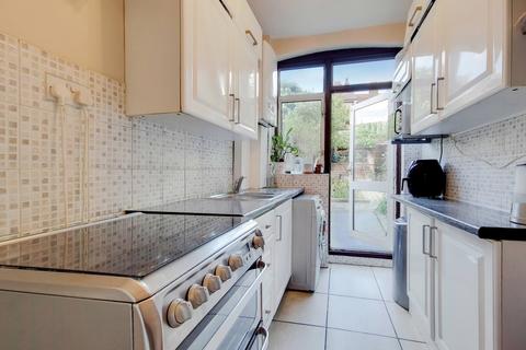 4 bedroom terraced house for sale, Ansell Road, London