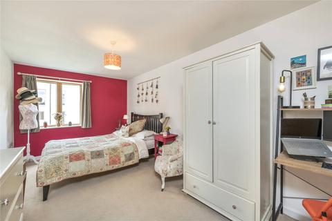 57 Chris Pullen Way, London, N7 9FG