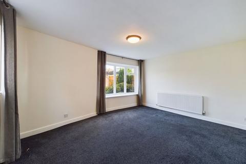 2 Oak Leys, Wolverhampton, WV3 9AB
