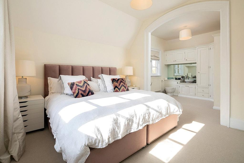 Bedroom &amp; Ensuite
