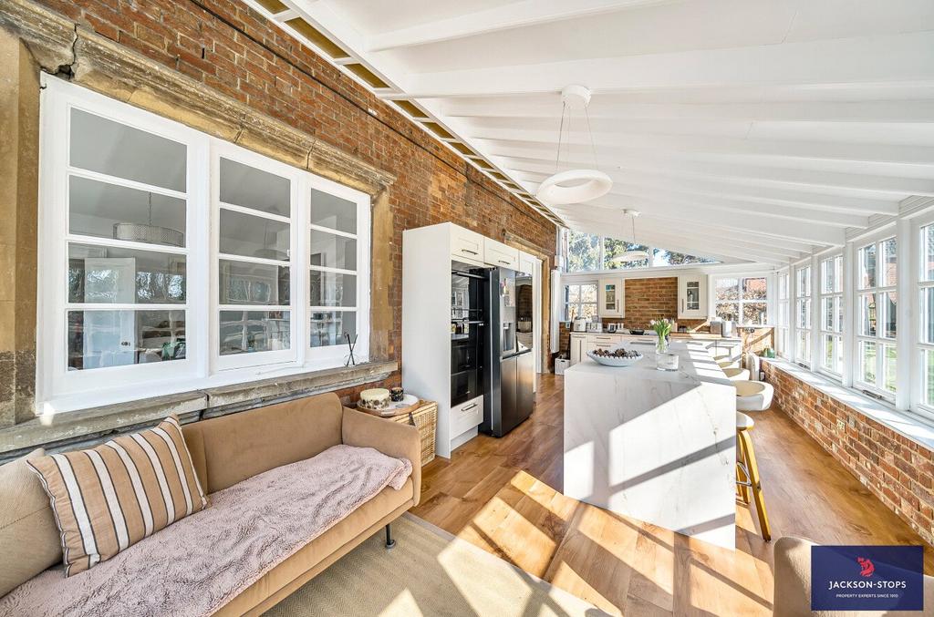 Kitchen/Family Room