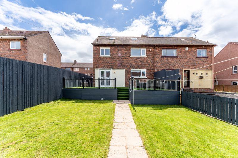 99 Glencairn Road, Ayr KA7 3HG 3 bed semidetached villa £145,000