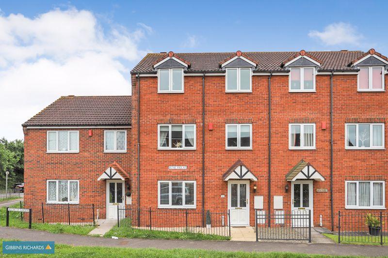 Reedmoor Gardens, Bridgwater 5 bed terraced house £300,000