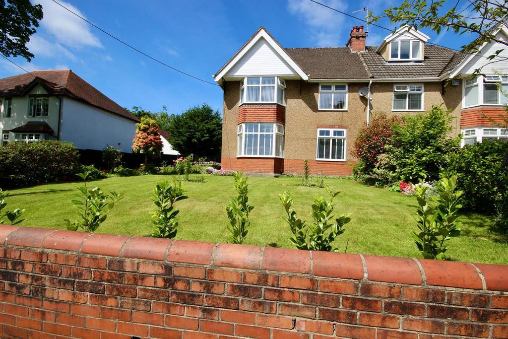 Pentwyn Avenue, Blackwood 3 bed semidetached house £300,000
