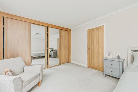 3 bedroom bungalow for sale, Halifax Road, Liversedge, WF15