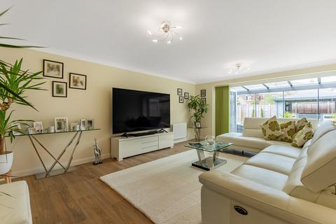 5 bedroom detached house for sale - Faraday Corner, Shefford, SG17