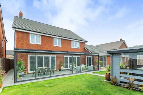 5 bedroom detached house for sale - Faraday Corner, Shefford, SG17