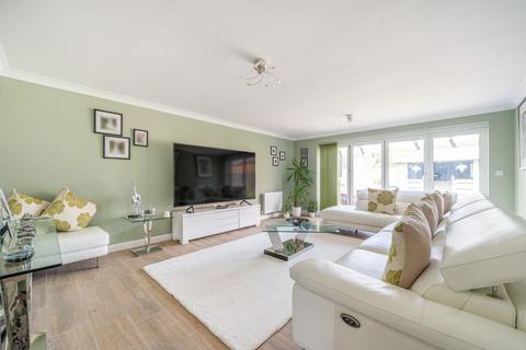 undefined, Faraday Corner, Shefford, SG17