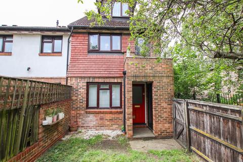59 Vellum Drive, Carshalton, SM5 2TR