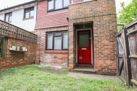 59 Vellum Drive, Carshalton, SM5 2TR