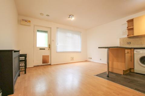 59 Vellum Drive, Carshalton, SM5 2TR