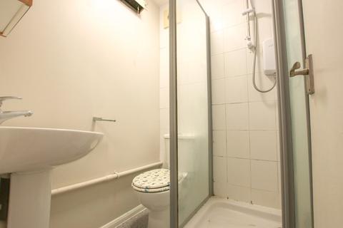 59 Vellum Drive, Carshalton, SM5 2TR