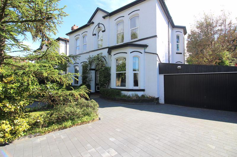 Scarisbrick New Road, Southport 6 bed detached house £575,000