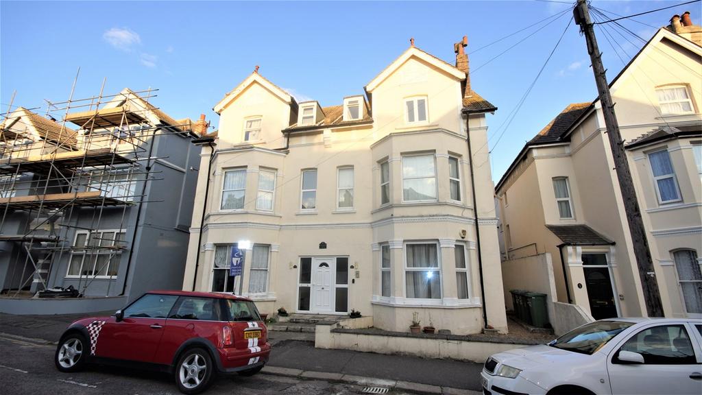 Wilton Road, BexhillonSea, TN40 1 bed apartment for sale £120,000