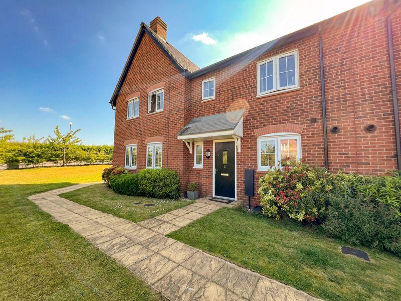 Field View Road, Congleton 3 bed terraced house for sale £240,000