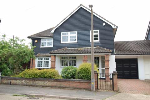 1 Badgers Mount, Orsett, Grays, RM16 3JB