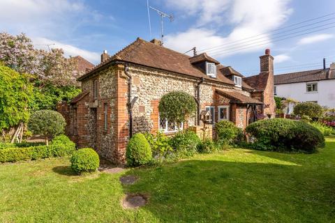 2 bedroom cottage for sale - High Street, Upper Beeding, Steyning