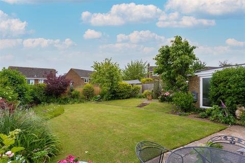 97 Dinglederry, Olney, MK46 5EU