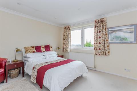 97 Dinglederry, Olney, MK46 5EU