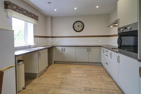 2 bedroom apartment for sale - 4 Burnham Court, Malmesbury