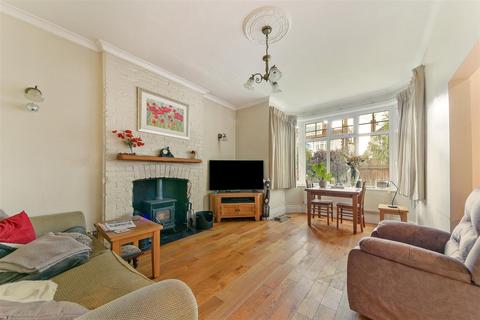 11a Laurel Road, London, SW20 0PP